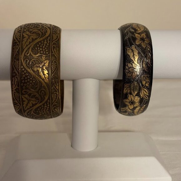 Beautiful and Colorful Metal Bracelets (set of 2) for any occasion - Picture 2 of 9